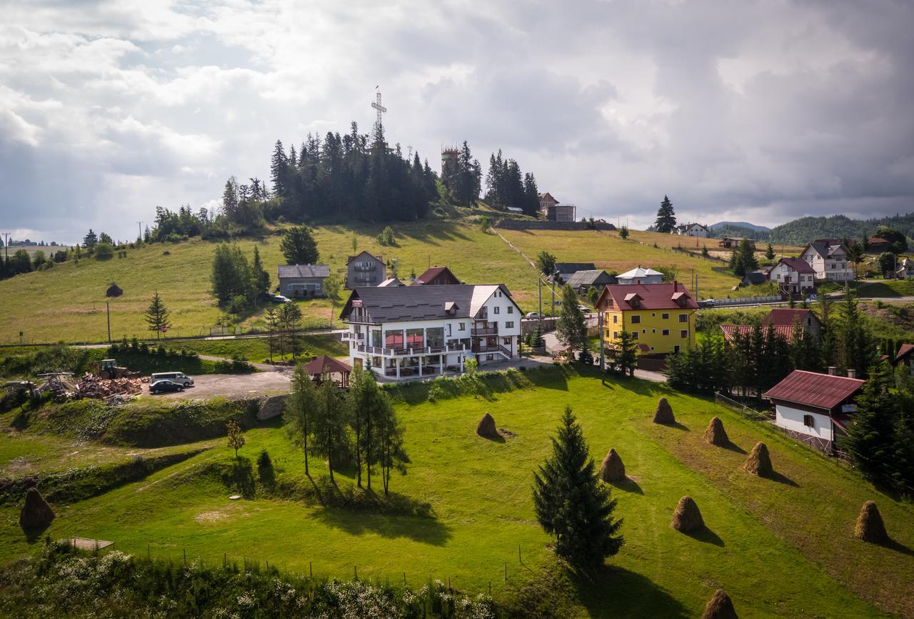 Tihuta Retreat Hotel Báránykő Kültér fotó